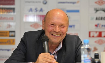 Novým trenérem Plzně se stává Koubek! Nahrazuje Uhrina mladšího.